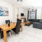 Business Friendly & Spacious 2Br Home - Perfectly Located For Working In Swansea