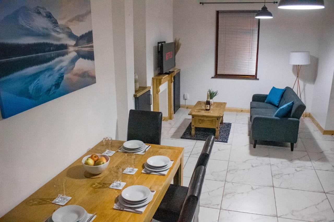Business Friendly & Spacious 2br - Perfectly Located For Working In Holiday home