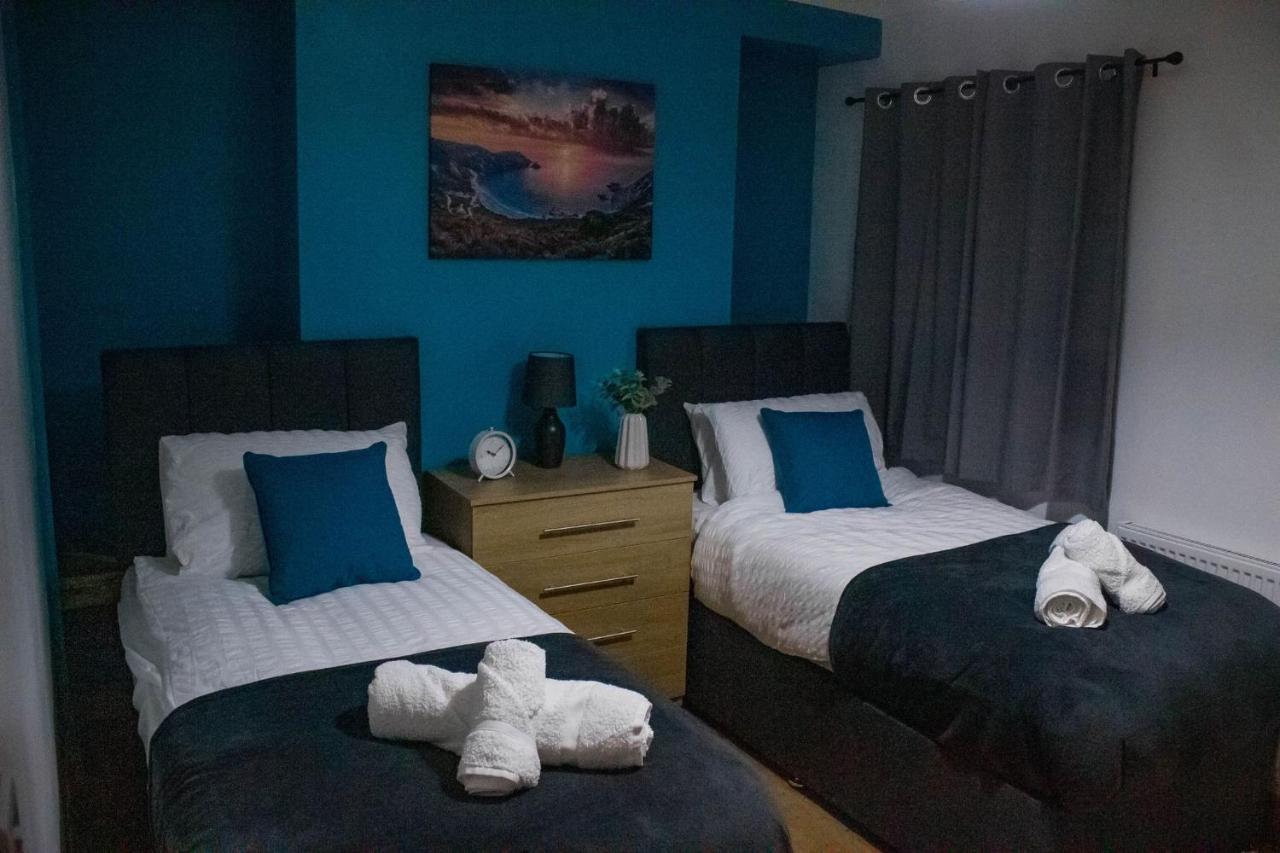 Business Friendly & Spacious 2br - Perfectly Located For Working In Holiday home Swansea